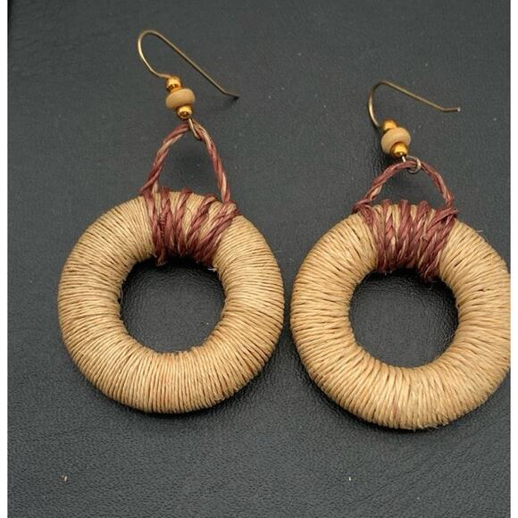 Handmade Artisan Boho Natural Woven Fiber Dangle Circle Earrings - Picture 2 of 3